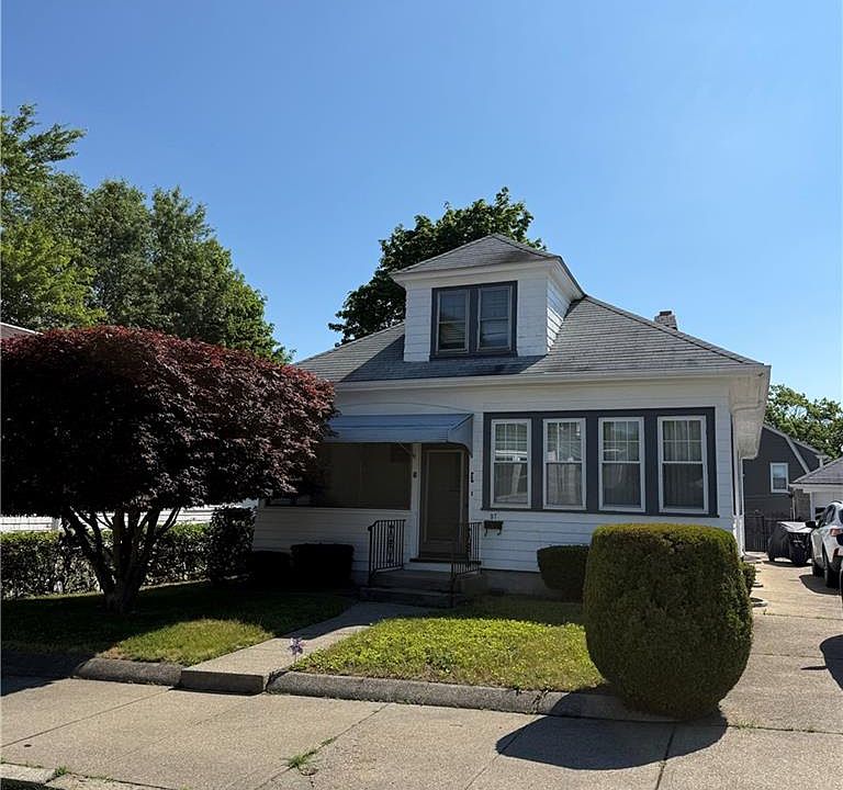 2nd image of 57 Waller St