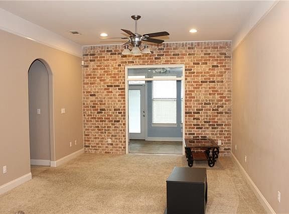 2nd image of 817 Decatur St
