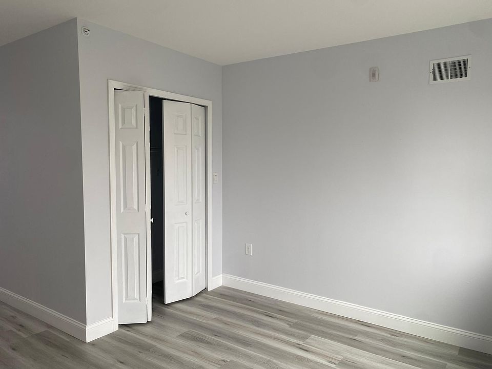 1st image of 513 Washington Ave #3