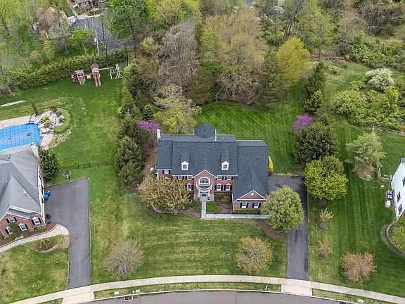 5th image of 2517 Lockleigh Rd