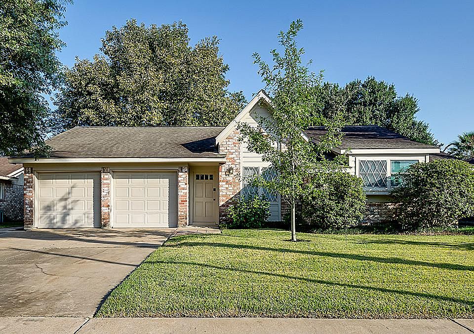 1st image of 502 Shady Glade Dr