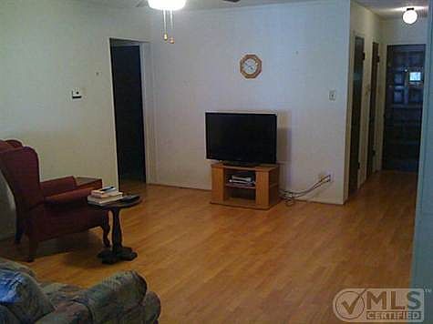 4th image of 538 NW Barbara Ln