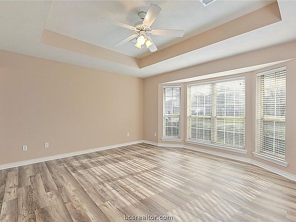 2nd image of 1211 Baywood Ct