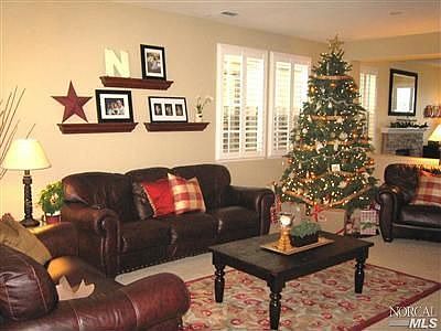Living Room /Shutters