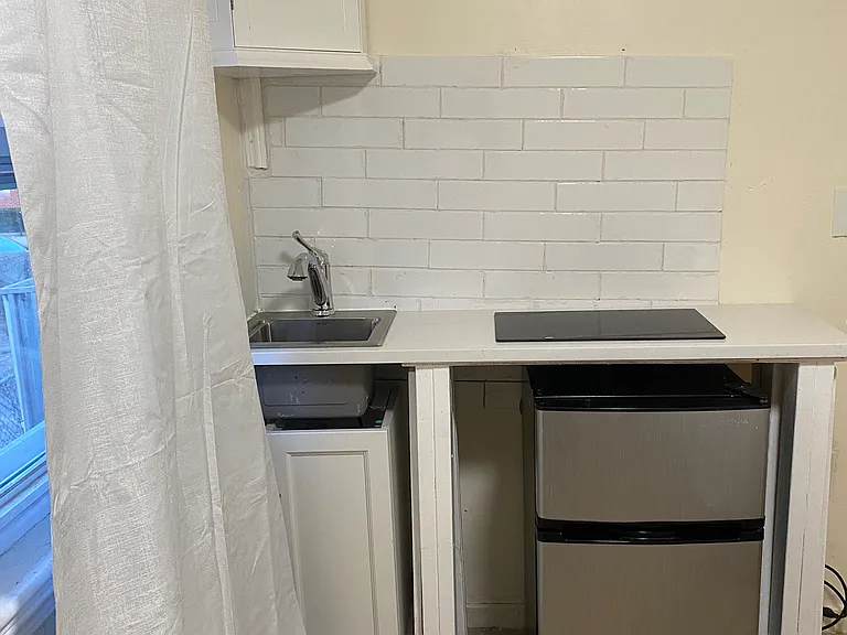41 Essex Rd #2 — Photo 4