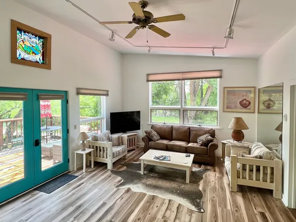 510 San Geronimo, Taos, NM 87571