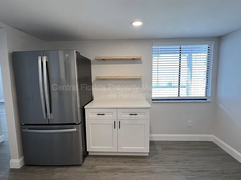 914 Robinhood Ct — Photo 11