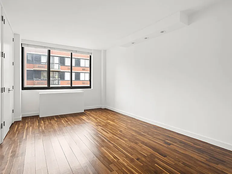 343 E 74th St #12G — Photo 1