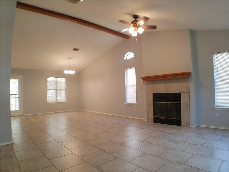 8310 Los Ranchos Dr — Photo 5