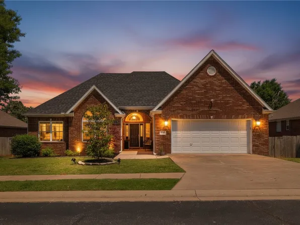 605 SW Duke Ave, Bentonville, AR 72712