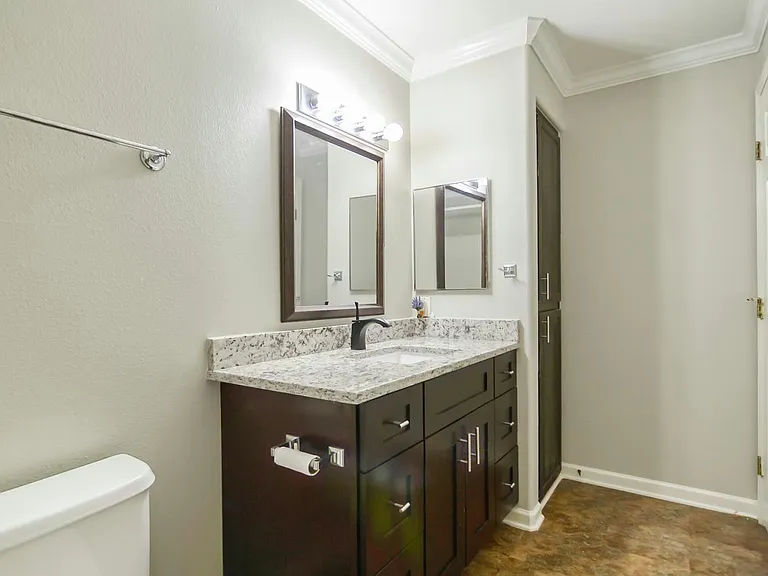 3846 E Canyon Ranch Rd #103 — Photo 17