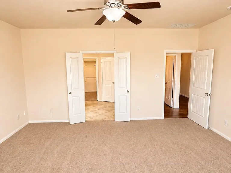 7827 Mesquite Manor Ln — Photo 6