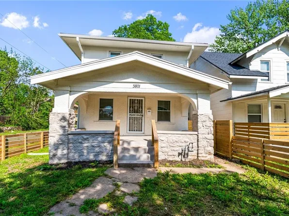 3801 Agnes Ave, Kansas City, MO 64128