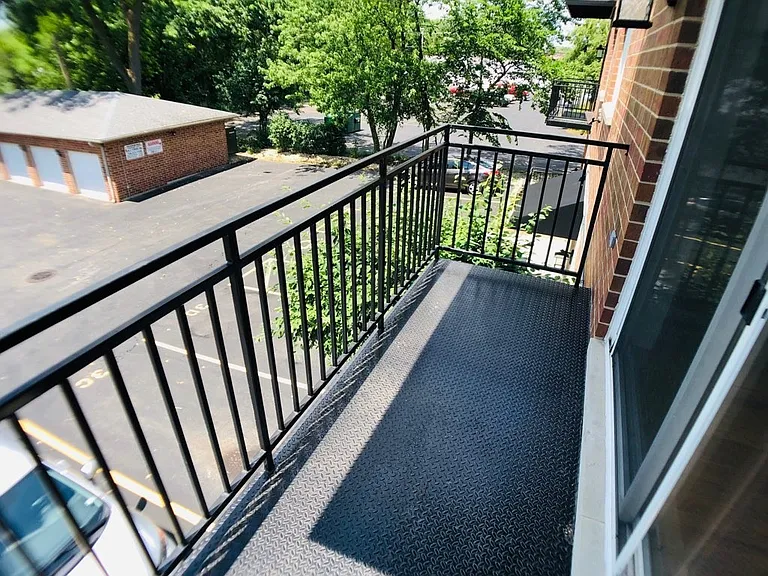 15524 Cicero Ave — Photo 16