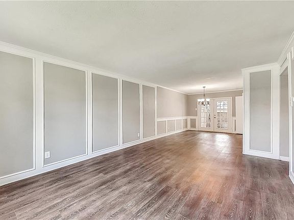 3rd image of 13826 Methuen Green Ln