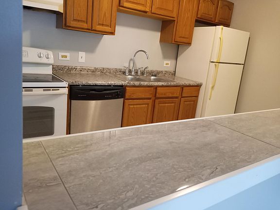 5th image of 22510 Jackson Ct APT 2A