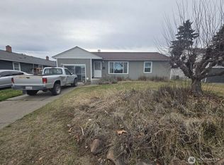 1318 S 6th Avenue, Yakima, WA 98902