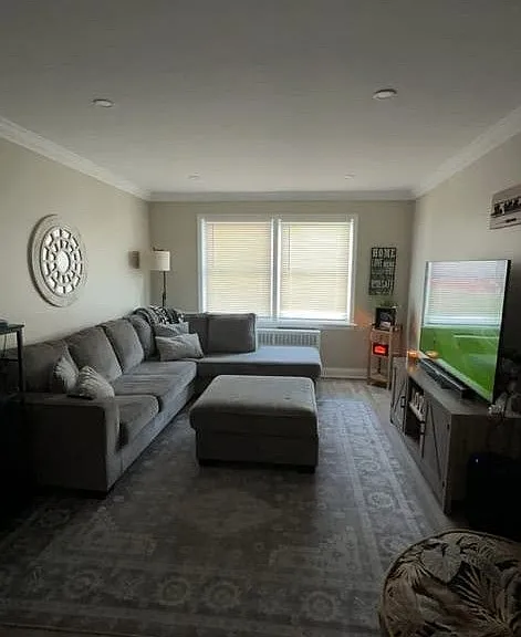 855 Simcoe St N #2 — Photo 1