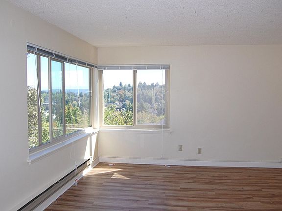 3rd image of 2424 E Denny Way #18057053