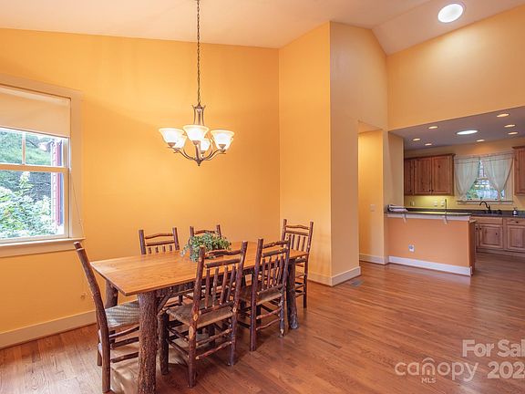 4th image of 108 Mill Pond Dr #21