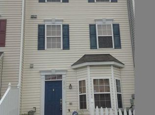 8210 Barrington Ct, Severn, MD 21144