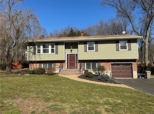 155 Campbell Ave, Tappan, NY 10983
