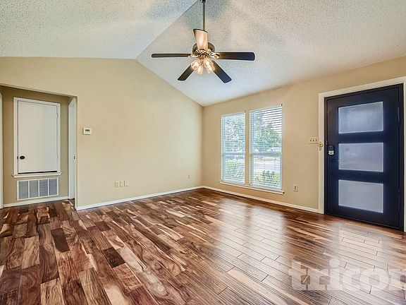 2nd image of 3803 Tamarron Ln