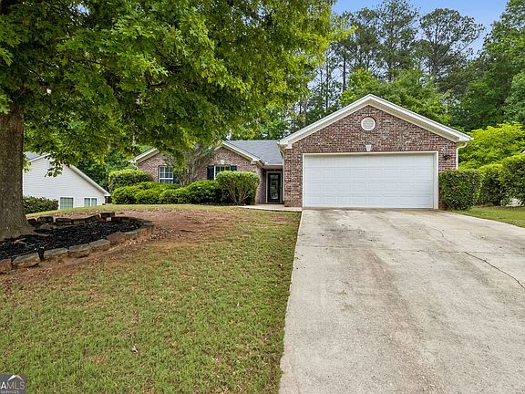 2nd image of 468 Red Bud Rd