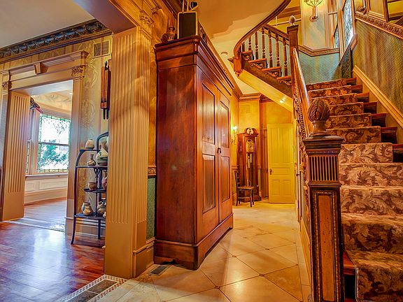 The Grand ENTRYHALL...