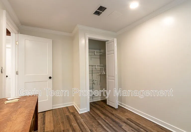 4932 Rock Haven Dr — Photo 12