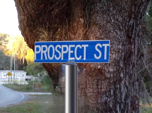 5 Prospect St, Freeport, FL 32439