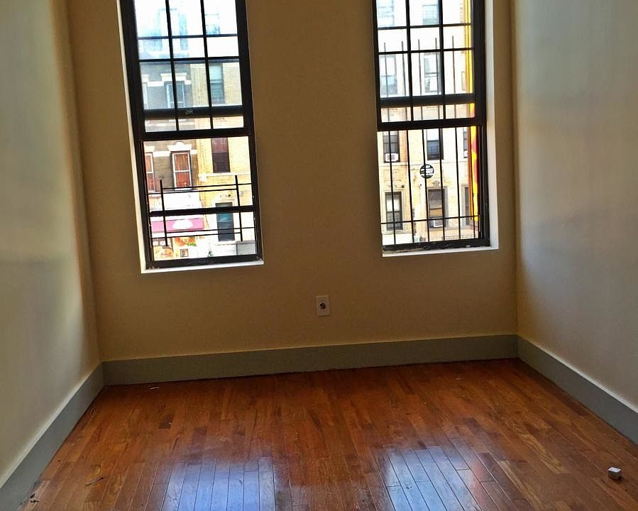 1st image of 1635 Saint Johns Pl APT 3