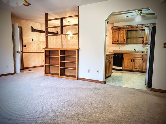 4th image of 150 Wilshire Dr Unit 51