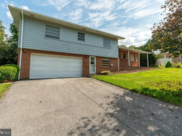 592 Greendale Rd, York, PA 17403
