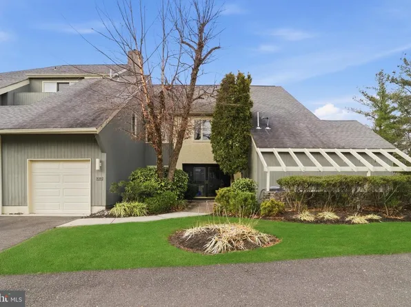 938 Chanticleer, Cherry Hill, NJ 08003