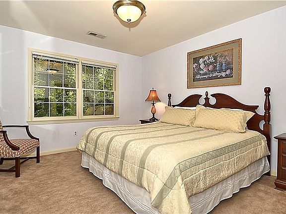 2nd image of 1610 Aerie Ln