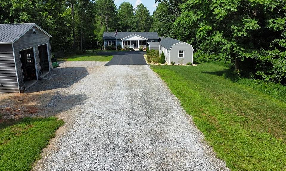 1st image of 2255 Gully Tavern Rd