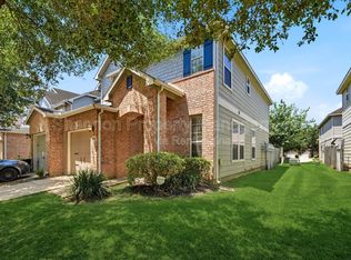 8010 Singing Sonnet Ln, Houston, TX 77072