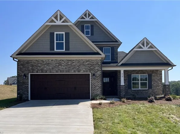 316 Grandworth Way, King, NC 27021