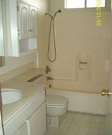 2nd image of 7095 Yorktown Dr