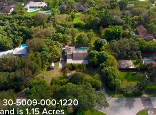 8990 SW 112th St, Miami, FL 33176