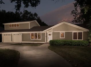 9543 Chadwick Dr, Overland Park, KS 66206