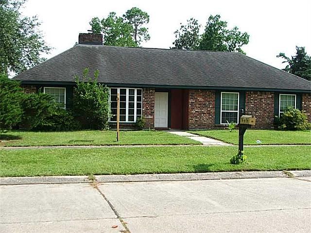 1st image of 435 Candlewood Dr