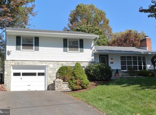 1813 Mayflower Cir, Lancaster, PA 17603
