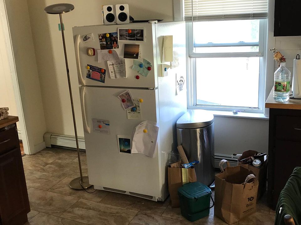 Large eat-in kitchen