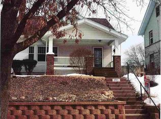 2321 Scott St, Davenport, IA 52803