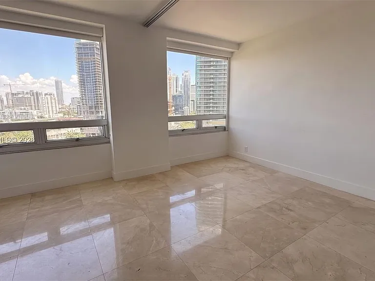 1541 Brickell Ave #A1801 — Photo 16
