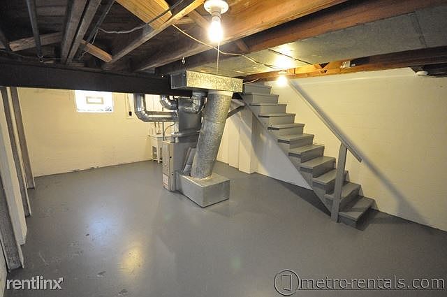 1st image of 1588 Ashland Ave