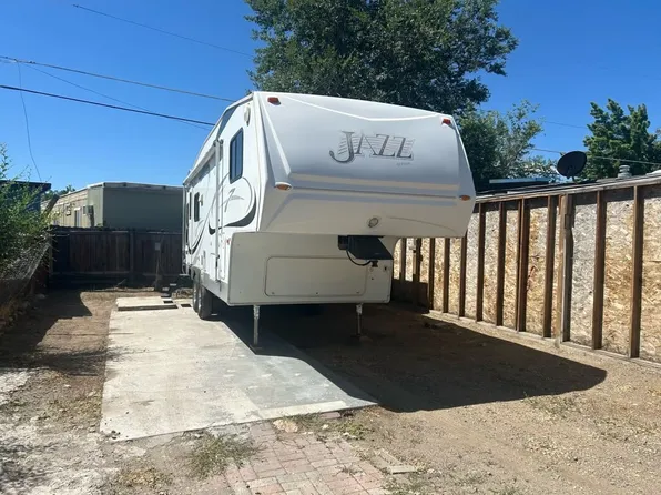 501 El Rancho Dr #25, Sparks, NV 89431