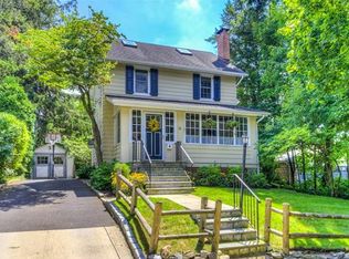 16 Lincoln Cir, Tuckahoe, NY 10707